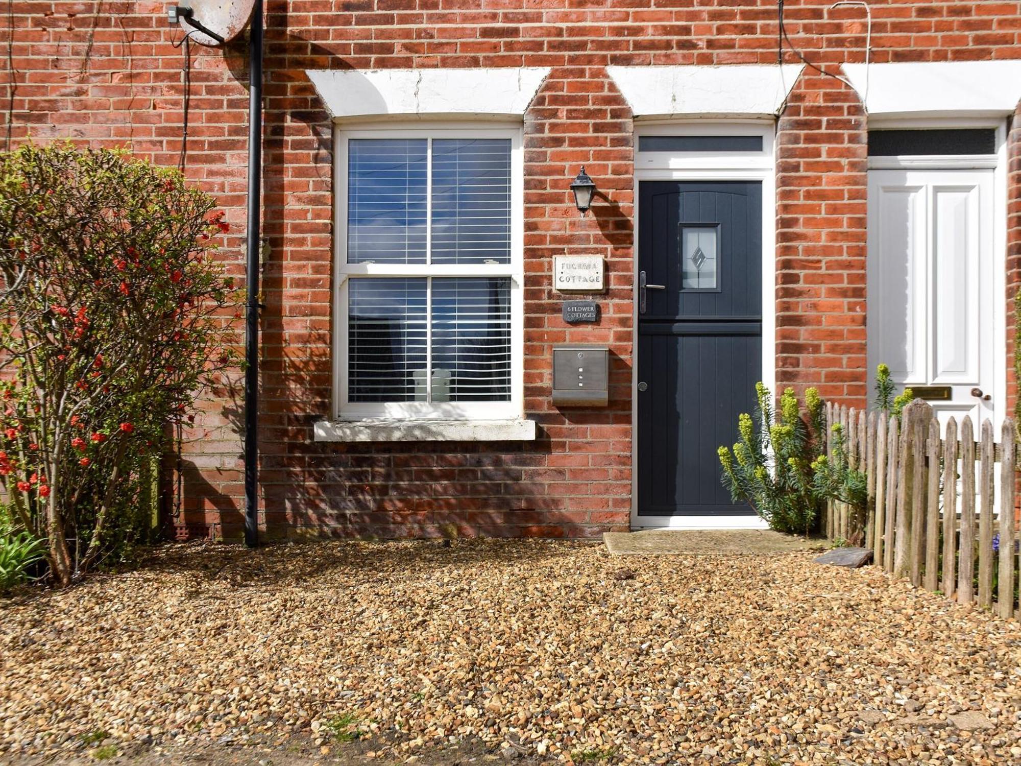 Fuchsia Cottage Sea Palling Exterior photo